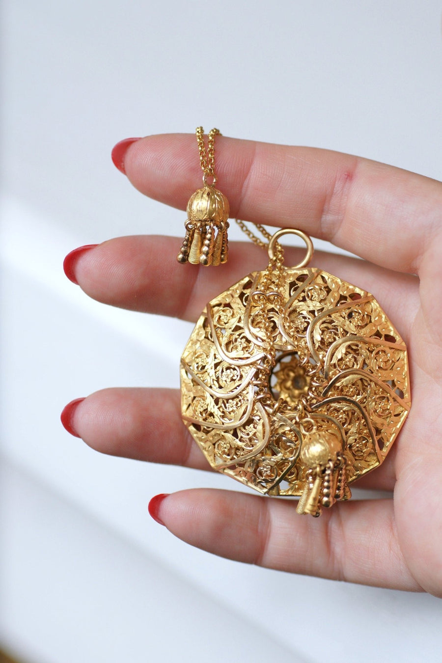 Antique Yellow Gold Coin Pendant - Penelope Gallery