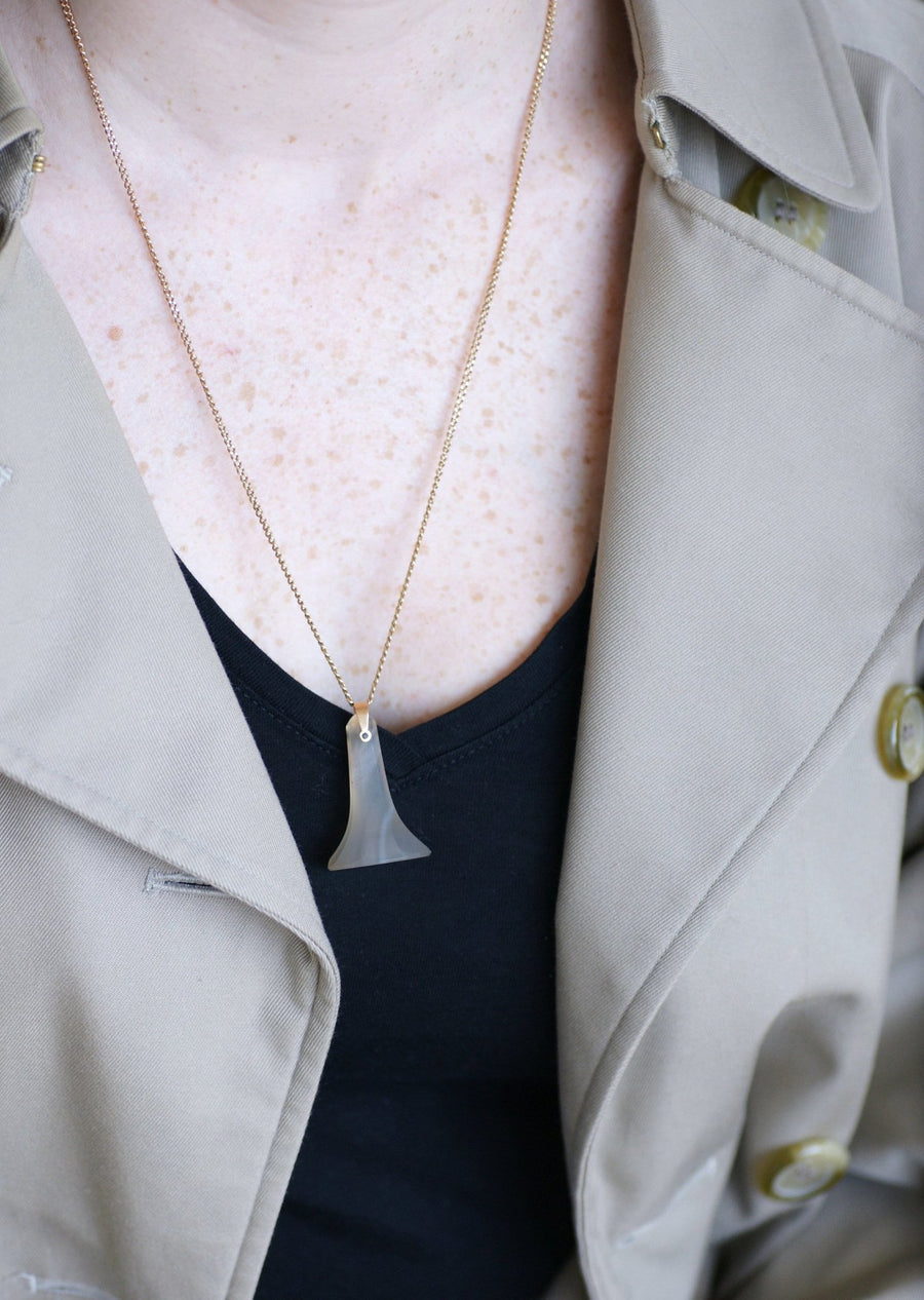 Yellow gold and chalcedony seal pendant - Penelope Gallery