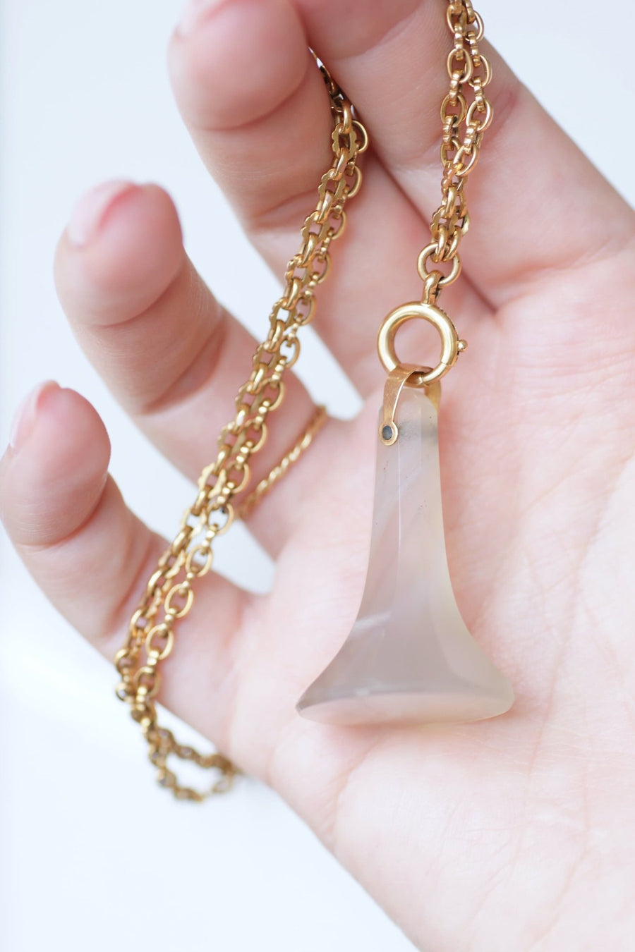 Yellow gold and chalcedony seal pendant - Penelope Gallery
