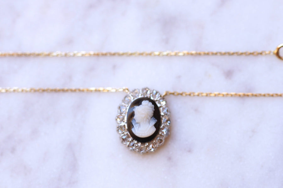 Victorian gold pendant, cameo surrounded by diamonds - Galerie Pénélope