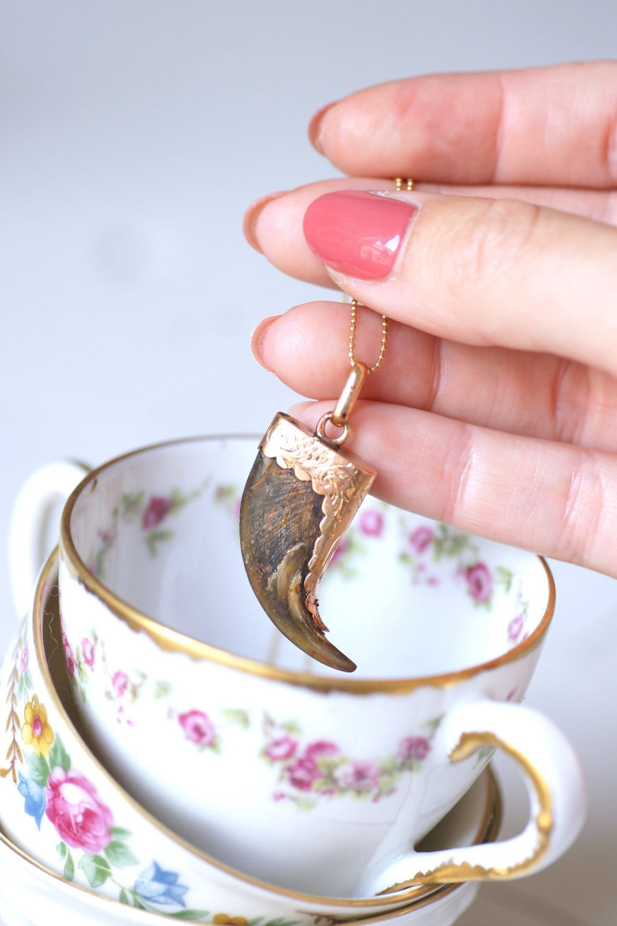 Victorian lion claw pendant on 18Kt pink gold - Galerie Pénélope