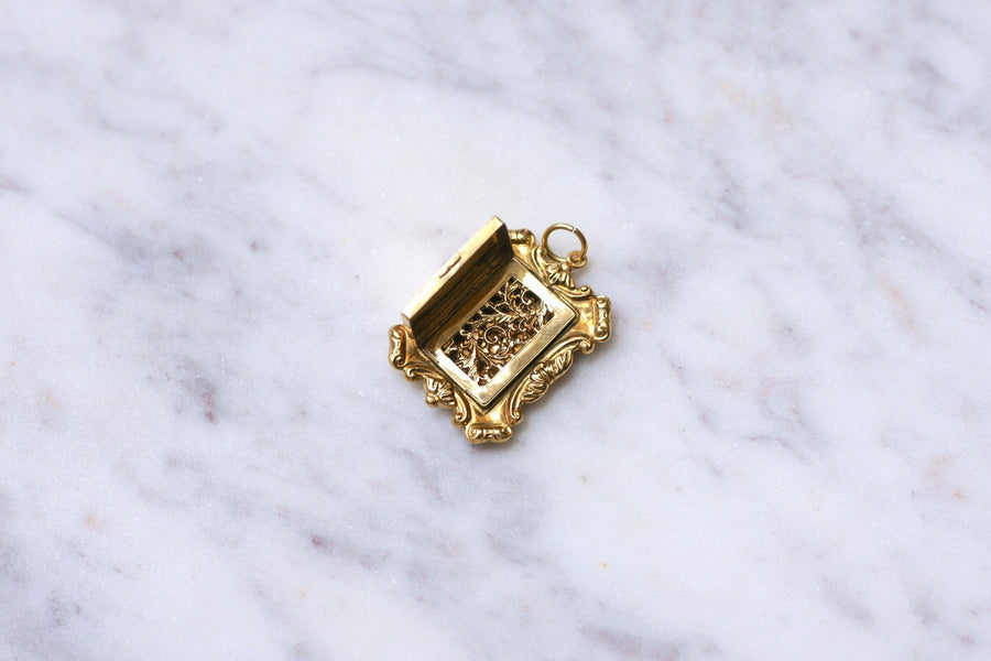 Antique vinaigrette pendant in yellow gold, Restoration period - Galerie Pénélope