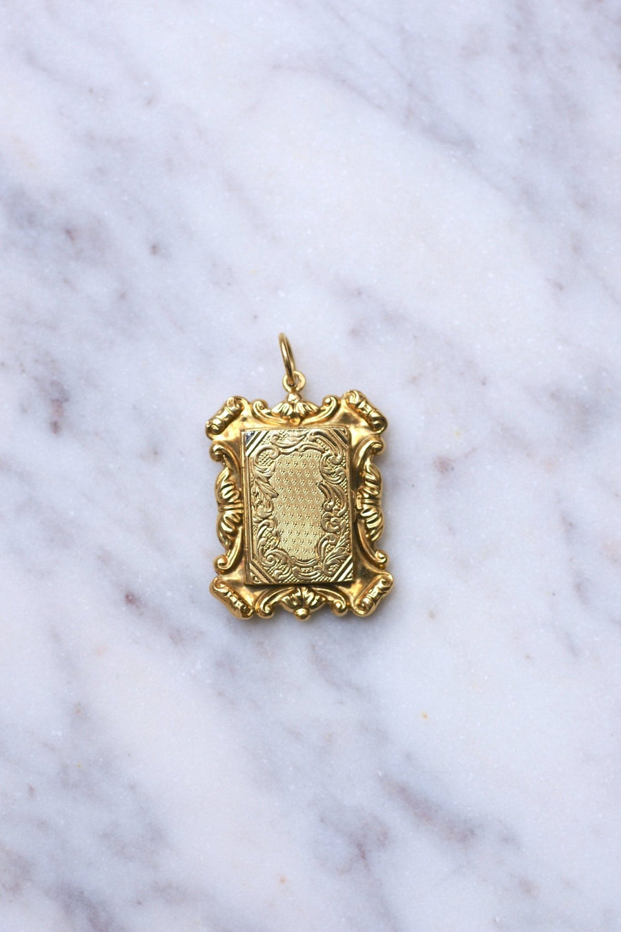 Antique vinaigrette pendant in yellow gold, Restoration period - Galerie Pénélope