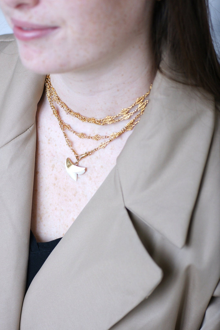 Vintage shark tooth pendant on gold - Penelope Gallery