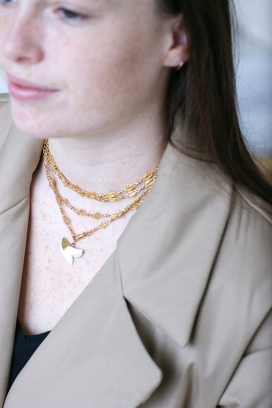 Vintage shark tooth pendant on gold - Penelope Gallery