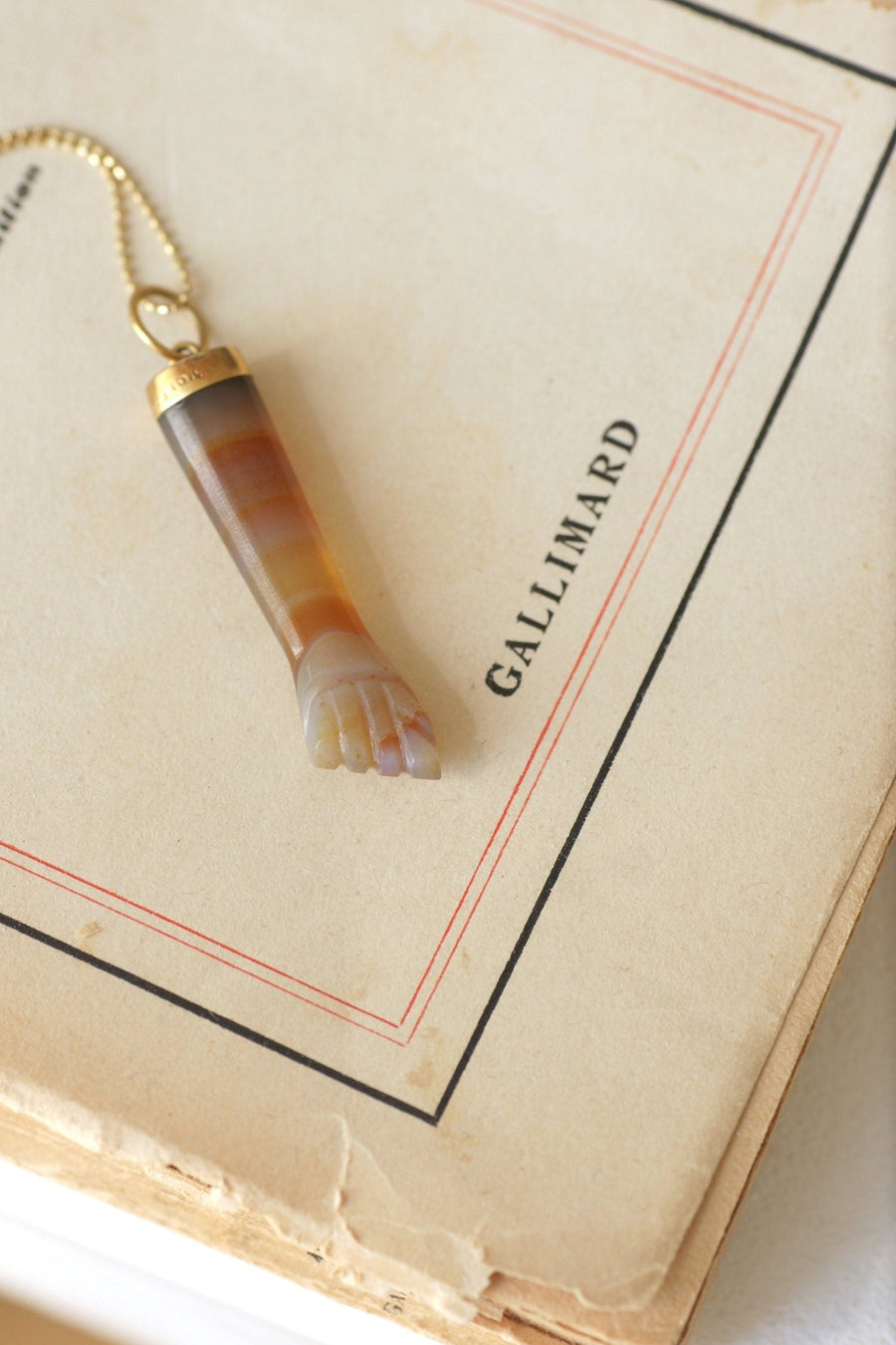 Vintage Hand Figa gold and agate pendant - Penelope Gallery