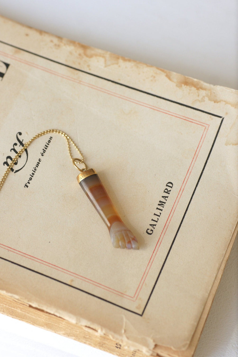 Vintage Hand Figa gold and agate pendant - Penelope Gallery