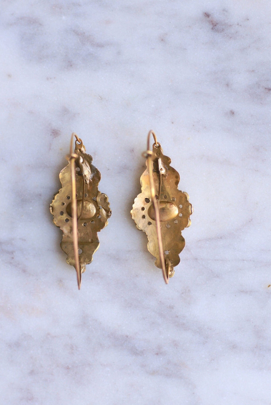 Gold and coloured stone fishes - Penelope Gallery