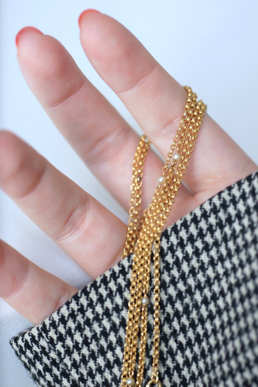 Long necklace with gold jaseron mesh and fine pearls - Galerie Pénélope