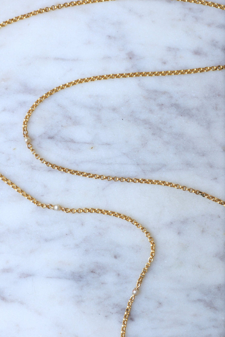 Long necklace with gold jaseron mesh and fine pearls - Galerie Pénélope
