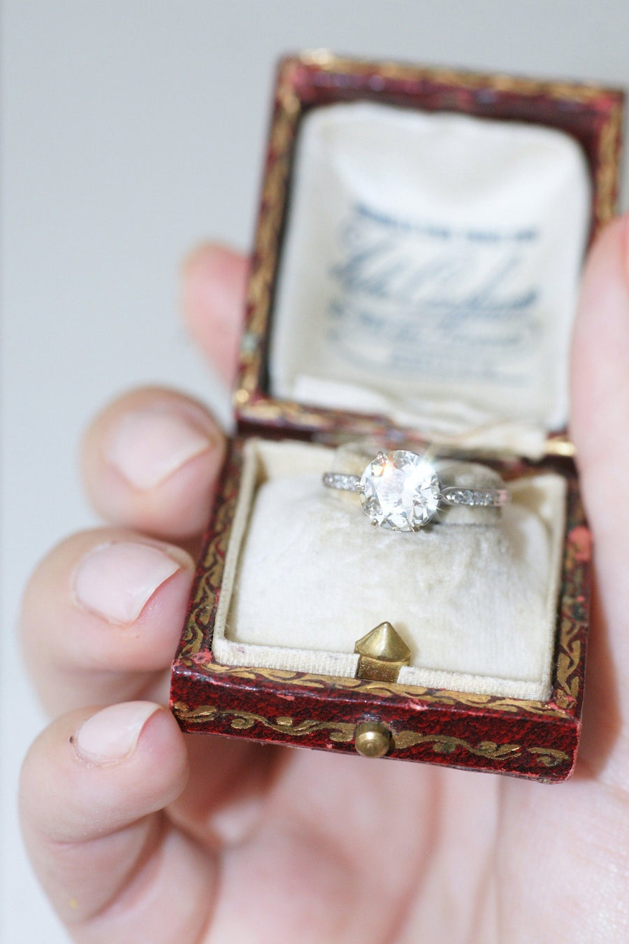 Belle Epoque diamond solitaire 1.70 Ct - Penelope Gallery