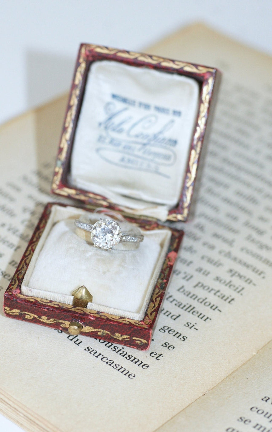 Belle Epoque diamond solitaire 1.70 Ct - Penelope Gallery