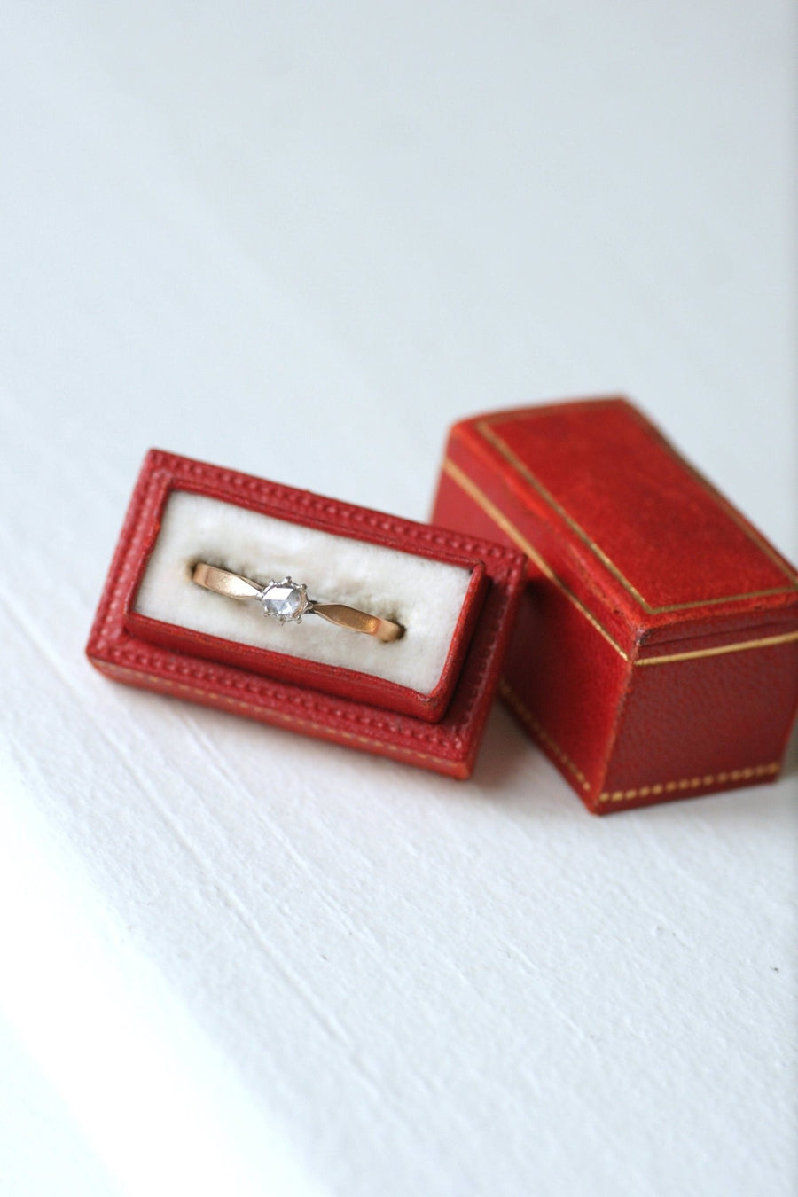 Diamond solitaire on pink gold and silver - Penelope Gallery